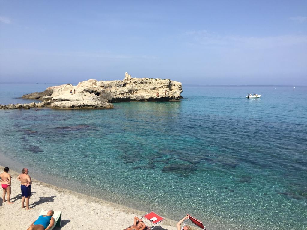 La Marinette Apartman Tropea Kültér fotó