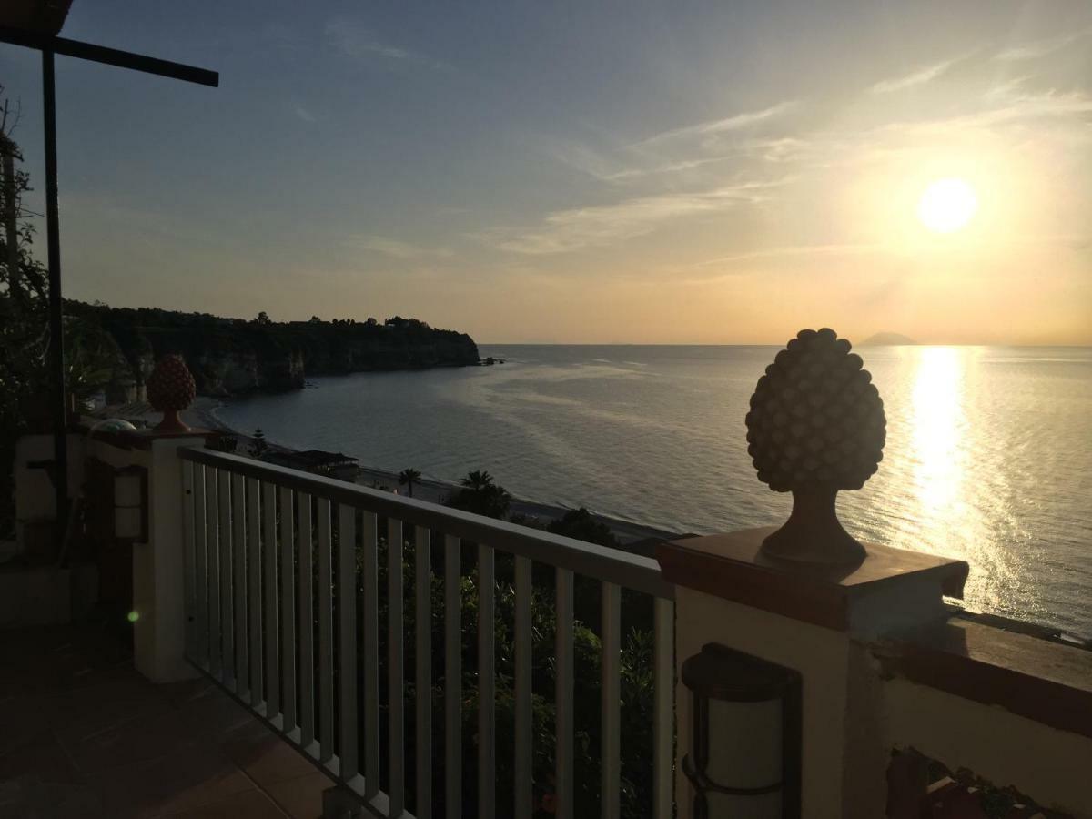 La Marinette Apartman Tropea Kültér fotó